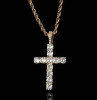 Stort Korshalsband ✝️ – Ikonisk Street Style