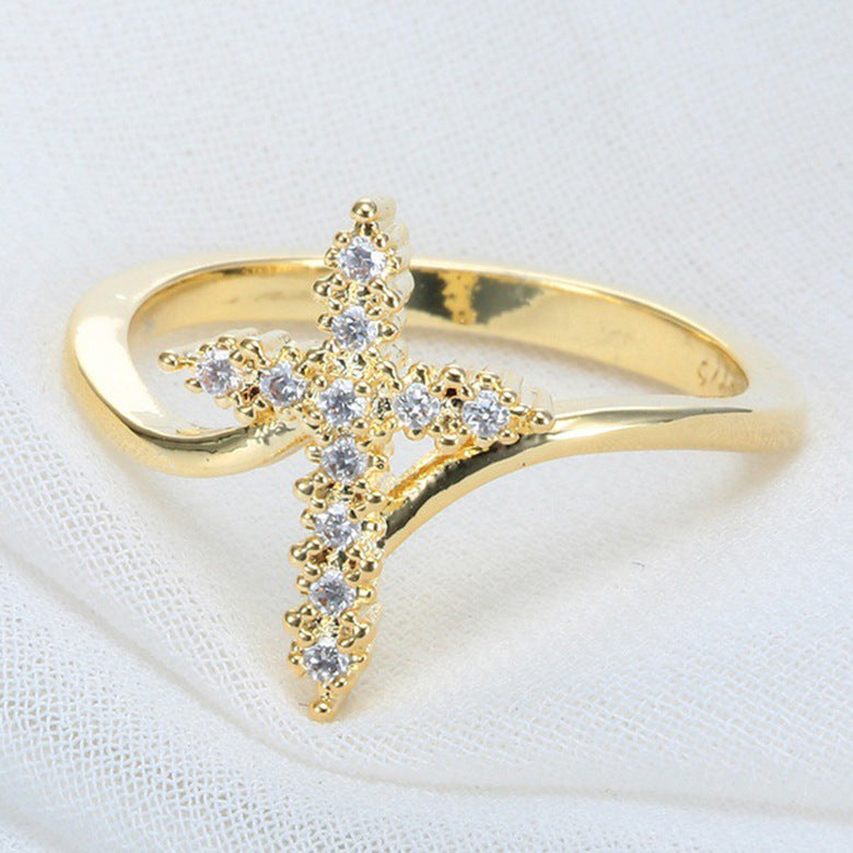 Skimrande Kors Ring – Kristen Ring med Stenar för Kvinnor