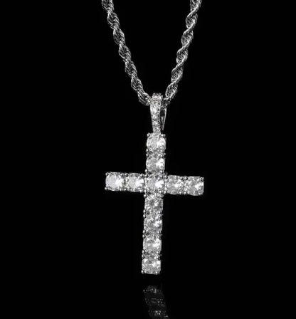 Stort Korshalsband ✝️ – Ikonisk Street Style